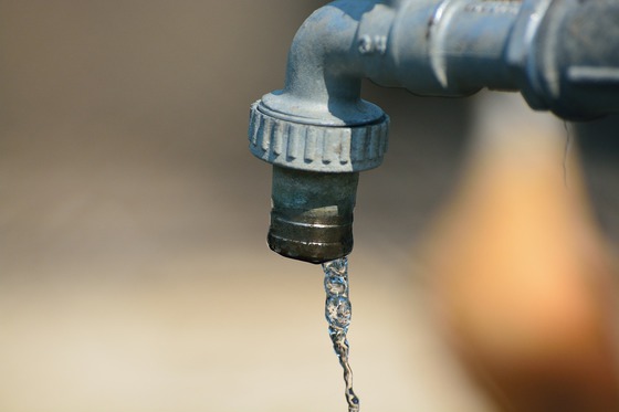 Avarie majoră pe bulevardul Aurel Vlaicu - water352453412801531739794-1562611891.jpg