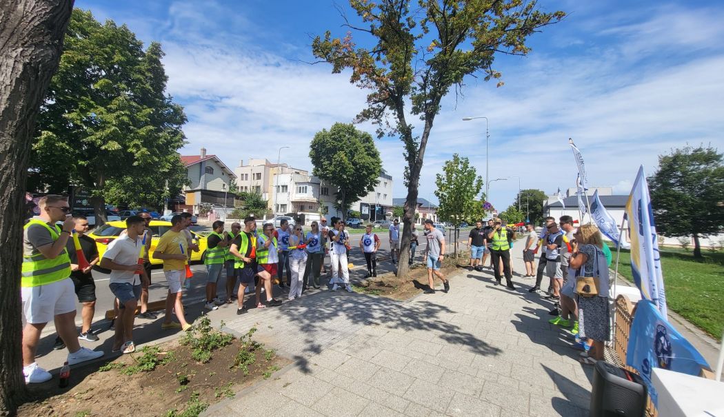 Protest în fața Inspectoratului de Poliție Constanța. Nemulțumirile sindicaliștilor lăsați ”să se descurce”