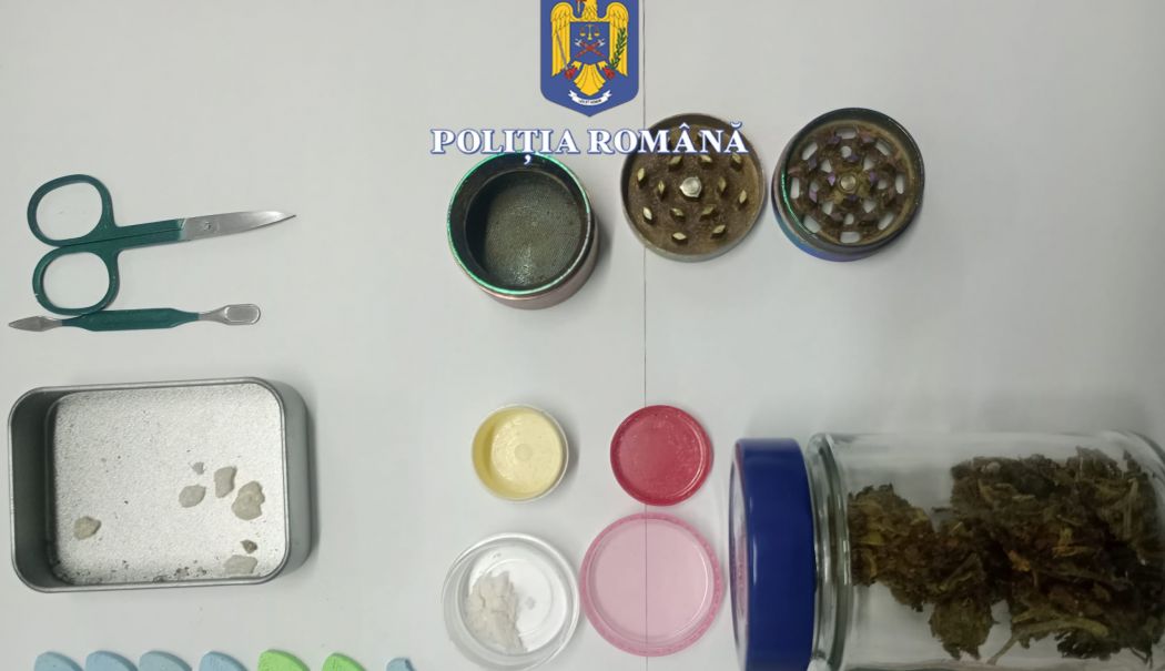 Mai multe persoane prinse cu droguri în Vama Veche de poliție - whatsapp-image-20240829-at-11510-1724921858.jpeg