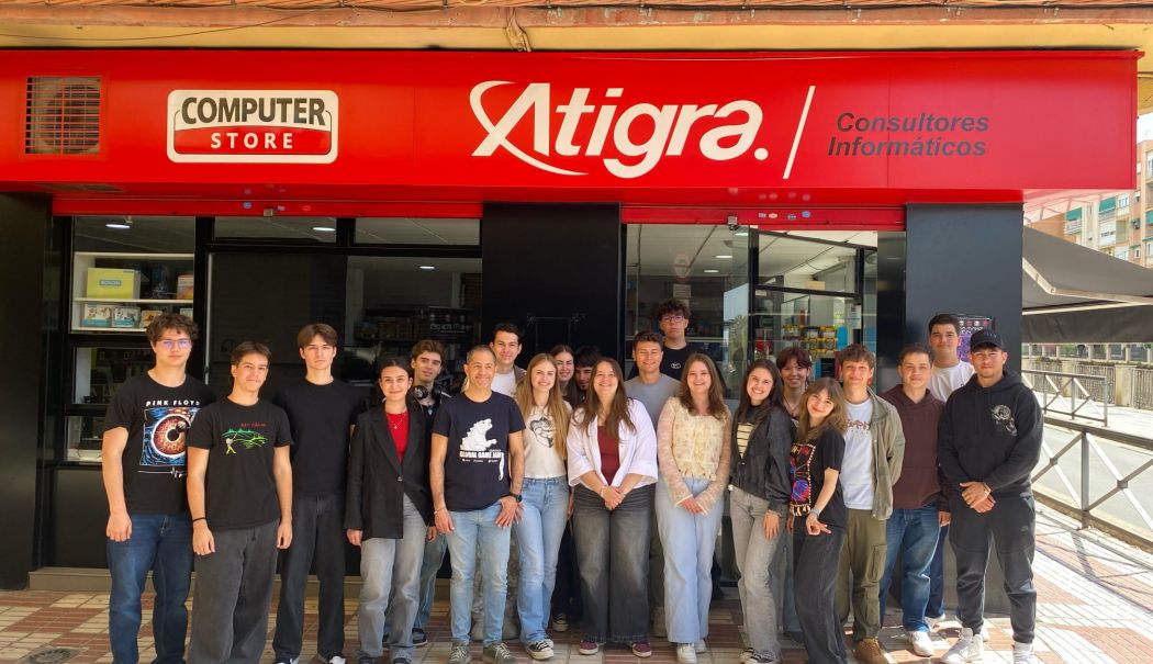 În premieră, 20 de elevi callatieni au obținut calificarea de analist programator în Spania