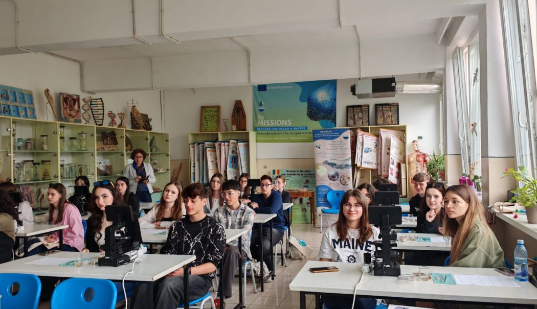 European Maritime Days 2025, sărbătorit de elevii Liceului ”Ovidius” cu colegii ieșeni - whatsapp-image-20250524-a115137-1748255324.jpeg
