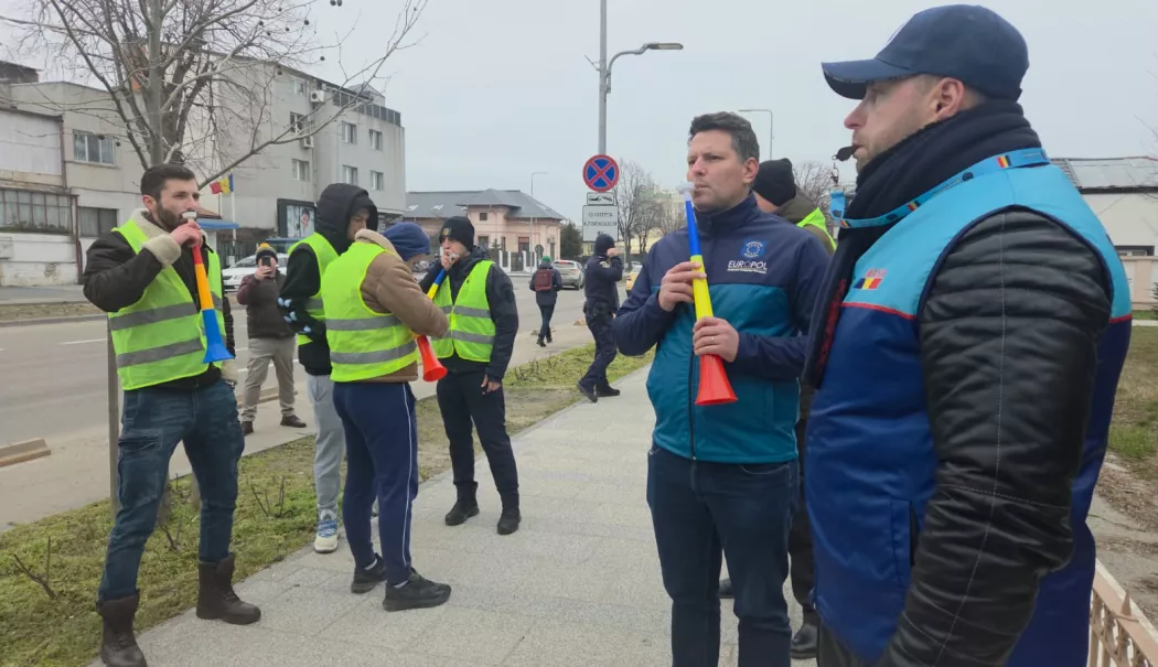 Scandal în Poliția Constanța! Europol acuză abuzuri și iese la protest în fața IPJ - whatsapp-image-20260227-at-11410-1772185425.webp