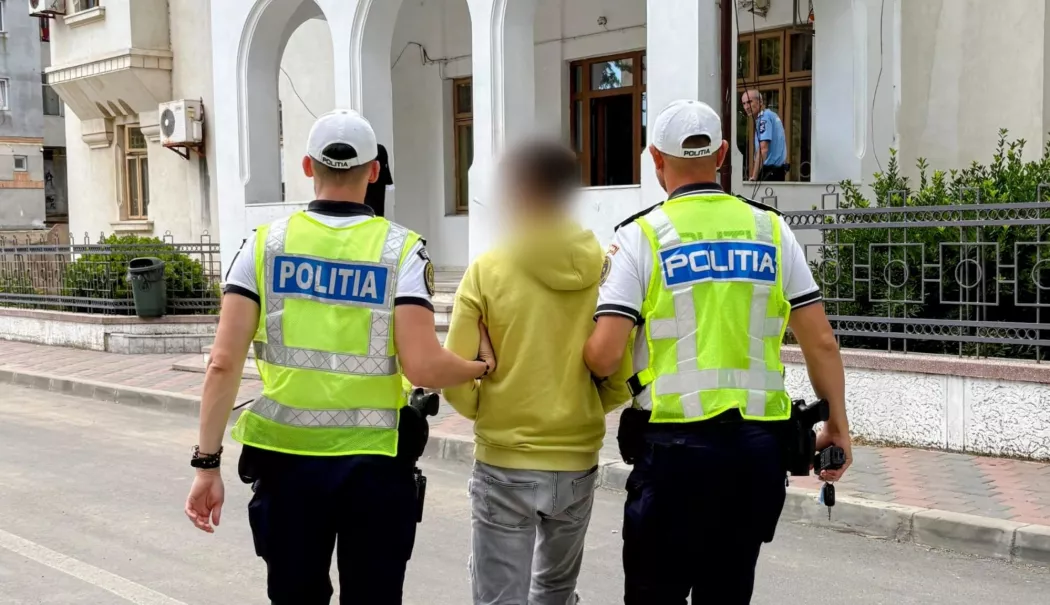 Foto - A ignorat legea și a ajuns după gratii...din nou. Șofer fără permis, arestat la Mangalia