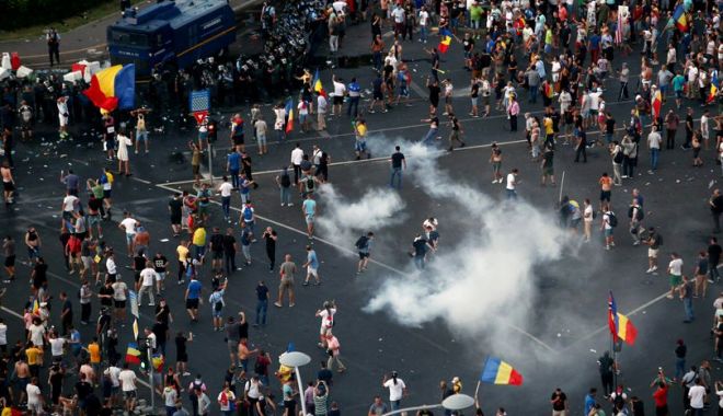 Primii huligani reținuți după violențele de la protestul din 10 august - whatsappimage20180810at2040271-1534072949.jpg
