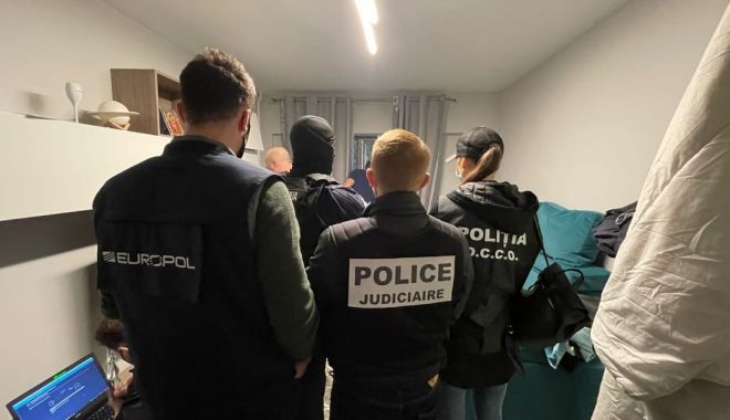VIDEO / Percheziții la malul mării. Cea mai de temut grupare de hackeri din lume are ramificații în Constanța! - whatsappimage20211108at110325-1636449612.jpg