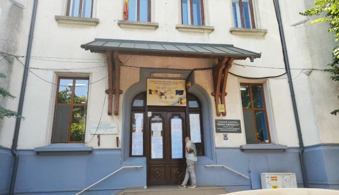 Emoții pentru cei 93 de profesori constănțeni care susțin astăzi proba scrisă a concursului de directori - whatsappimage20220218at083901-1645166386.jpg