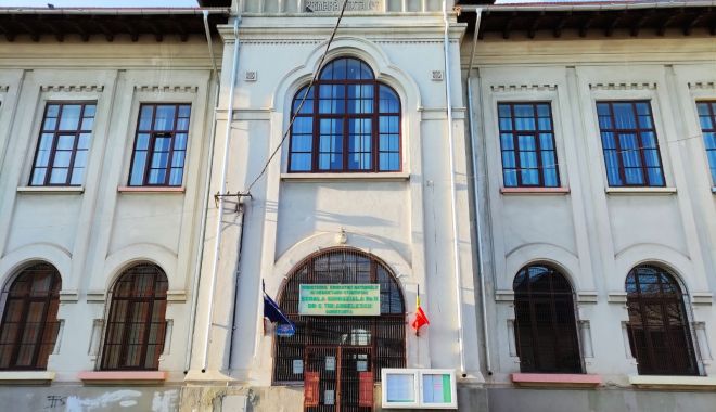 Părinți, voluntari și cadre didactice refugiate, invitați de ISJ Constanța la o întâlnire