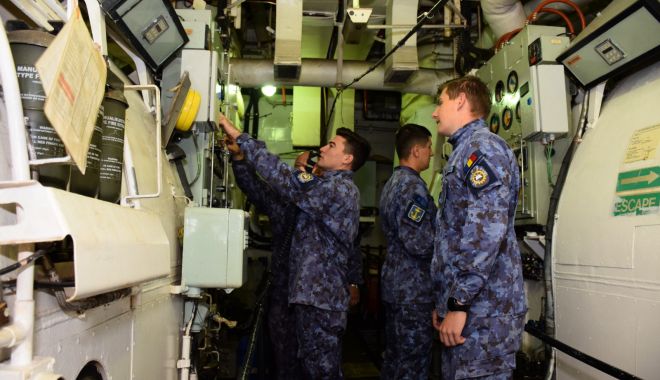 Stagiu de practică la nave pentru viitorii maiștri militari de marină - whatsappimage20220620at150009-1655889821.jpg