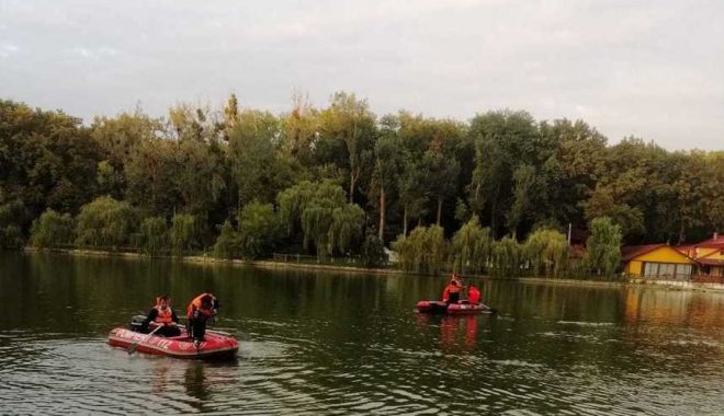 A fost găsit trupul unui bărbat, dispărut pe Lacul Razelm. Al doilea este căutat în continuare