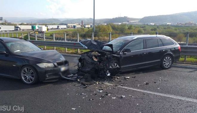 Trei persoane, printre care un minor, rănite în urma unui accident pe autostradă - whatsappimage20221015at172823-1665848486.jpeg