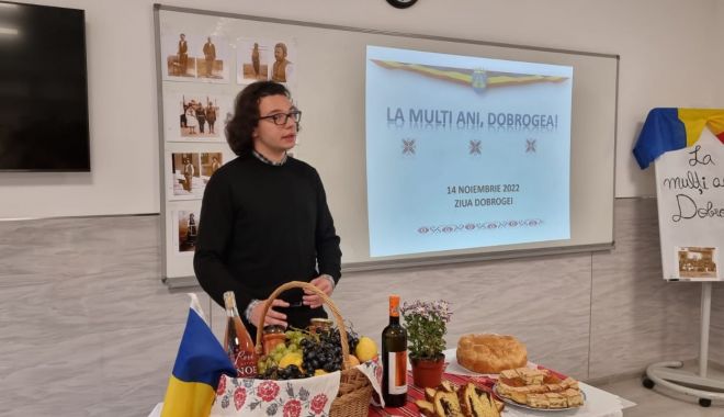 Diversitatea etnică și culinară, pe pământ dobrogean, a creat atmosfera de sărbătoare în Liceul „George Călinescu” - whatsappimage20221115at081449-1668506377.jpeg