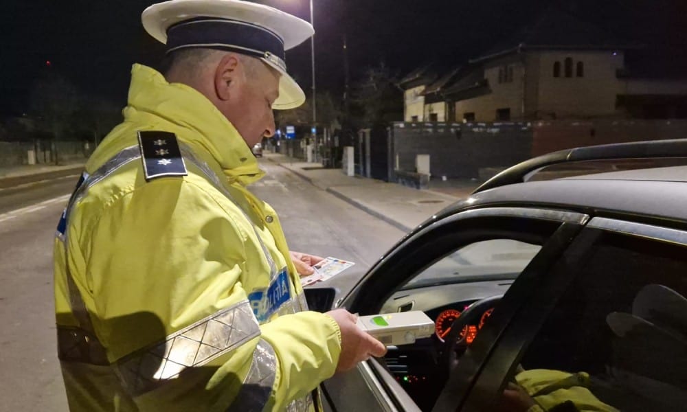 Tânăr, prins de polițiști pe șoseaua Constanței băut la volan - whatsappimage20230304at221345100-1767433809.webp