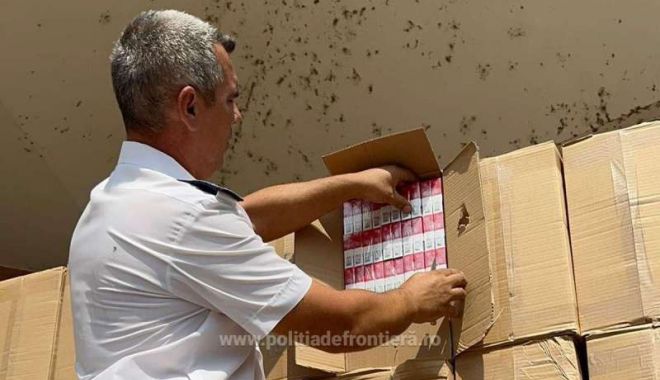 Şofer bulgar, reţinut; a încercat să introducă în România sute de mii de pachete cu țigări