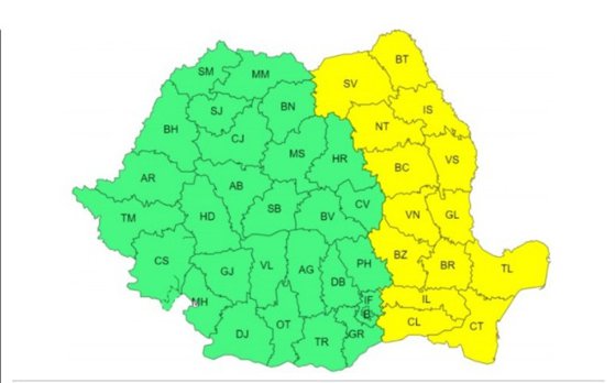 ANM: Polei, ninsori moderate şi viscol în Moldova, Dobrogea şi jumătatea de est a Munteniei, până marţi dimineaţa