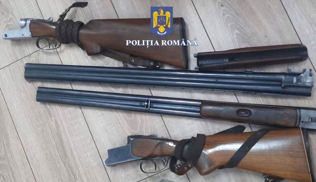 Un bărbat care deținea arme letale și avea permisul de armă expirat s-a ales cu dosar penal - whatsappimage20240706at143834-1720268159.jpeg