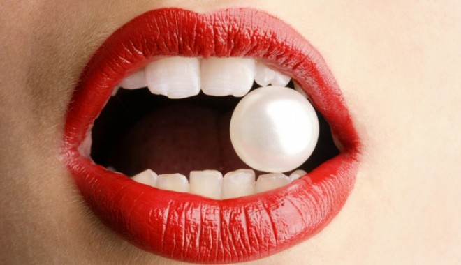 Algele, eficiente împotriva cariilor - whiteteeth100753500-1341734865.jpg