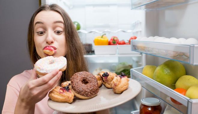 Dieta neadecvată, tutunul, alcoolul şi sedentarismul, responsabile de mai mult de jumătate din decesele din România