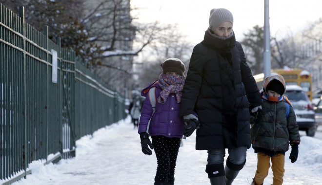 CURSURILE SE SUSPENDĂ ÎN TOATE UNITĂȚILE DE ÎNVĂȚĂMÂNT DIN JUDEȚUL CONSTANȚA - winterweathernycsham1-1483790800.jpg