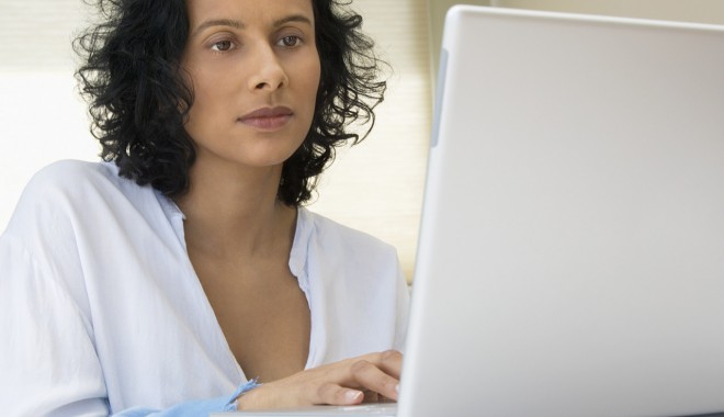 SPIT/ Newsletter pentru contribuabili - womanworkingonlaptop-1350385201.jpg