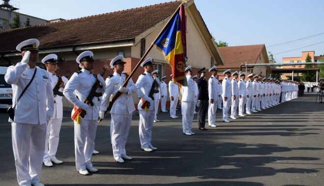 Festivitate de absolvire la Școala Militară de Maiștri Militari a Forțelor Navale