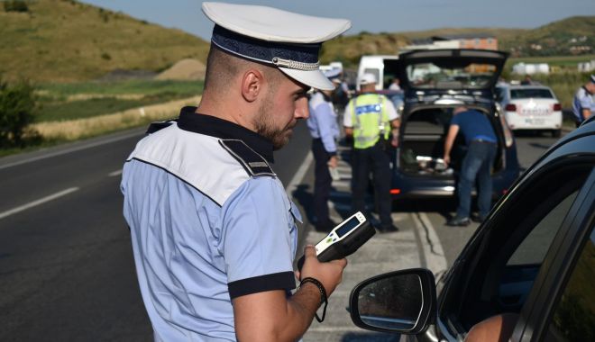 Acțiuni desfășurate de polițiști, în Constanța, Năvodari și Costinești