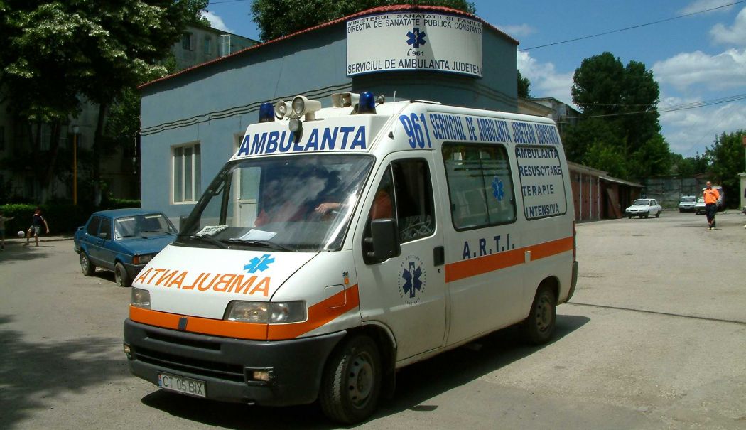 Ambulanţa Constanţa, pregătită pentru minivacanţa ce urmează - x-ambulanta-gf-8-1714050940.JPG