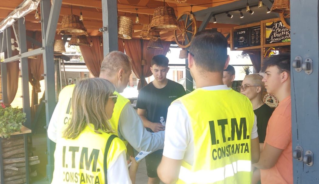 Inspectorii ITM au scos carneţelul cu amenzi. 16 persoane munceau „la negru” pe litoral - x-amenzi-itm-1722596679.jpg
