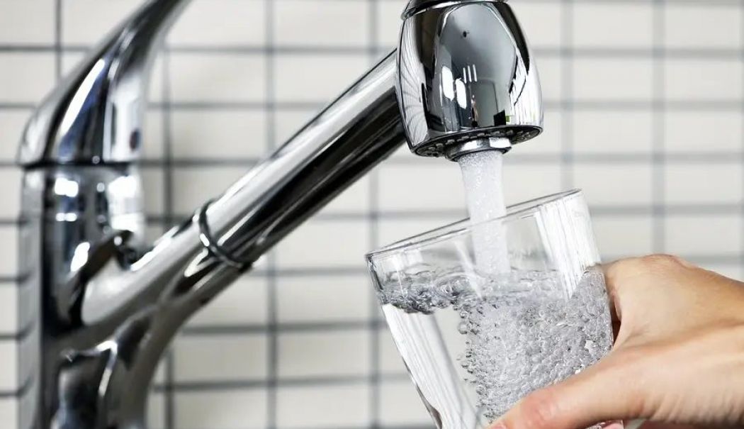 Consumatorii din stațiunile Neptun și Olimp rămân fără apă potabilă - x-apa-1715606929.jpg