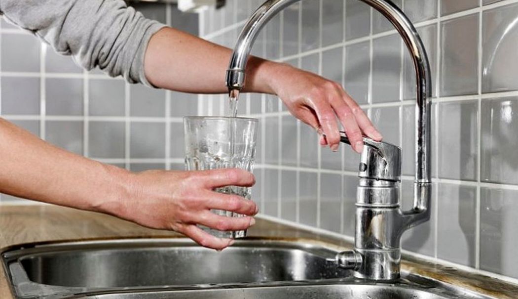 Consumatorii de pe bulevardul 1 Mai şi aleea Timonei rămân 12 ore fără apă caldă - x-apa-calda-1749039723.jpg