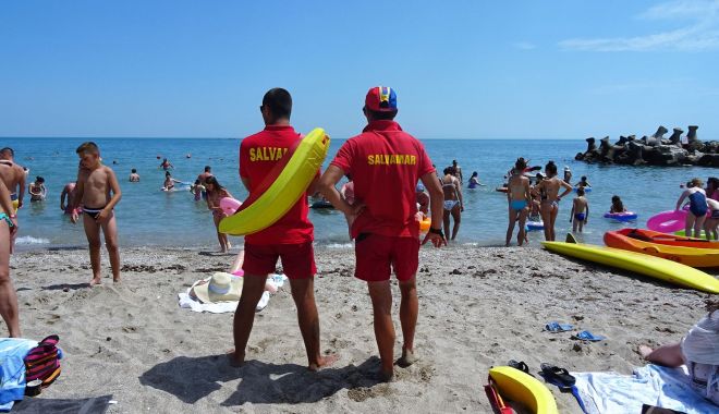 Peste 200 de apeluri la 112 pentru persoane în pericol de înec, în această vară, pe litoral