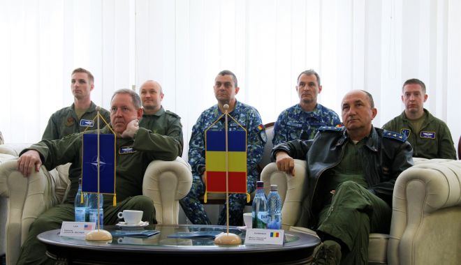 Constanţa. Baza militară Mihail Kogălniceanu, vizitată de comandantul Forțelor Aeriene Americane din Europa - x-baza-vizita-1682665753.jpg