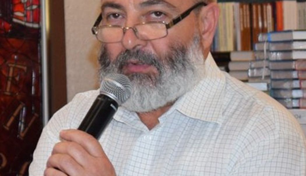 Valentin Ajder aduce portretul unui editor la Biblioteca Judeţeană - x-biblioteca-1743587458.jpg