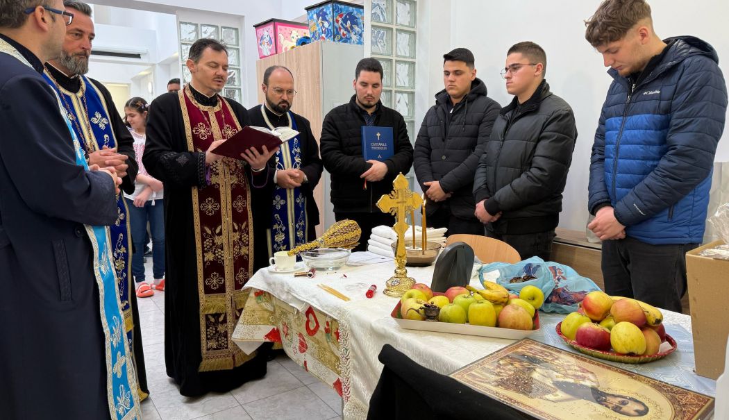 Daruri şi sprijin duhovnicesc pentru copiii din centrele „Orizont” și „Traian” - x-campanie-1744116090.jpg