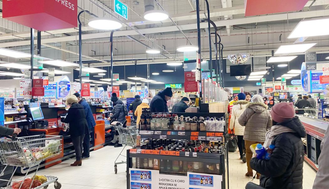 Masa de Paște, mai scumpă în 2025! Prețul ouălor ar putea fi mai mare cu 30% - x-cheltuieli-1742893450.jpg