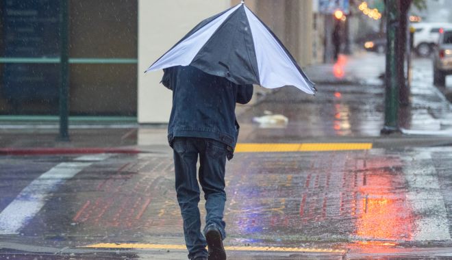 Meteorologii avertizează! Ploi torenţiale, în Dobrogea, începând de marţi, 11 aprilie