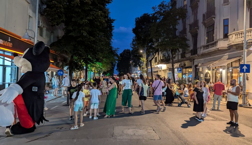 Bulevardul Tomis devine zonă pietonală şi în acest weekend - x-coffee-1724318622.jpg