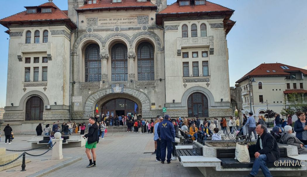 Iată ce artiști vor cânta pe litoral în minivacanța de Paște - x-concerte-1714476413.jpg