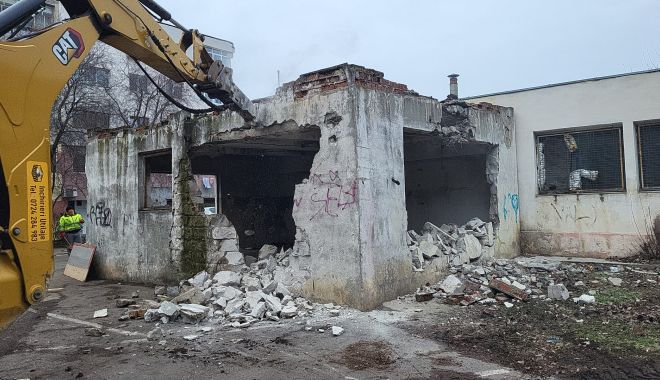 Spațiul public este eliberat de construcțiile edificate ilegal - x-constructii-1710166072.jpeg