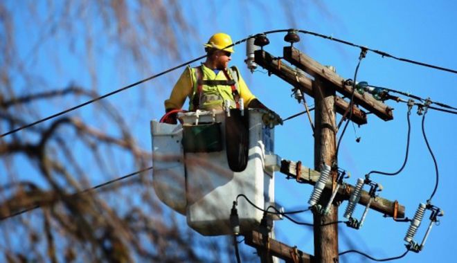 Municipiul Constanţa şi încă cinci localităţi rămân miercuri fără curent electric