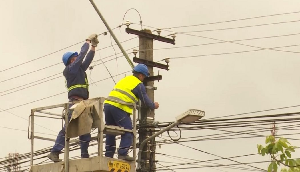 Întreruperi de curent electric programate pentru ziua de joi. Ce zone sunt vizate - x-curent-1765370161.jpg