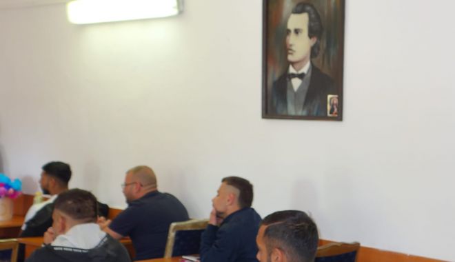Deținuții de la Penitenciarul Poarta Albă au început cursurile școlare