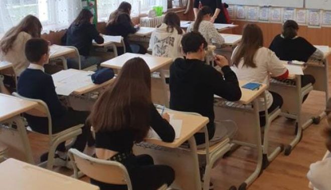 Dezbatere publică în sistem videoconferință privind modificarea și completarea Statutului elevului - x-dezbatere-publica-1677684803.jpg