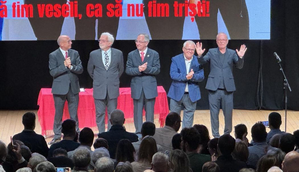 ”Umor, prostie și fake news”, un spectacol interactiv în stil DIVERTIS, la Casa de Cultură Constanța - x-divertis-1712665963.jpg