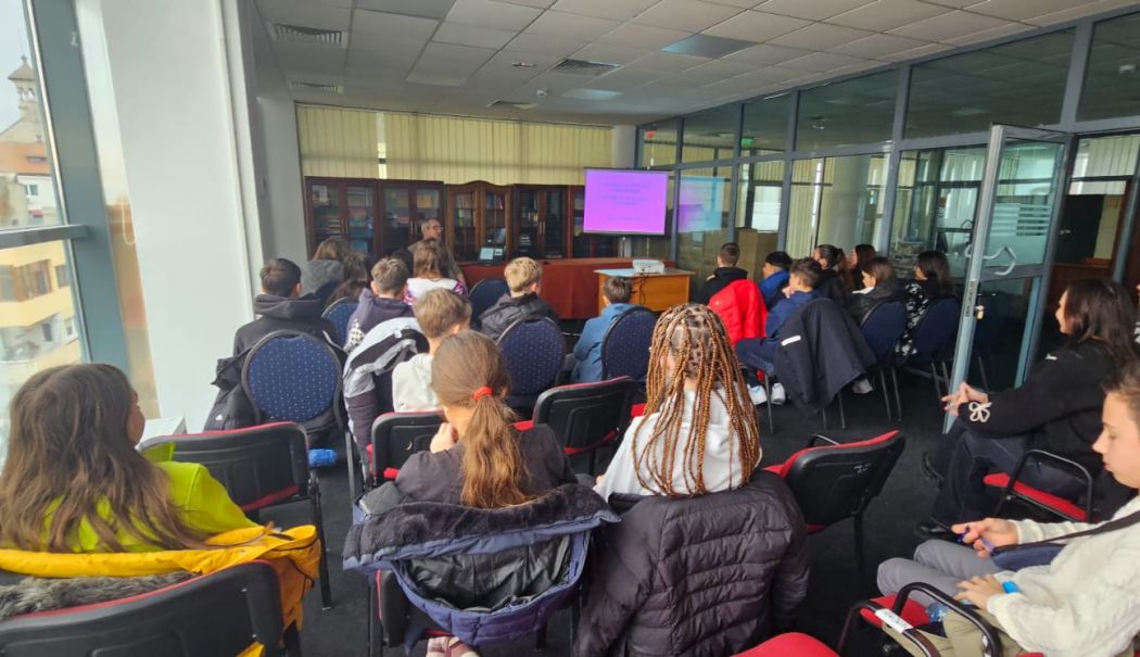 Elevii din Lumina au participat la un eveniment în noul sediu al Muzeului de Istorie constănțean - x-elevi-lumina-1738767107.jpg