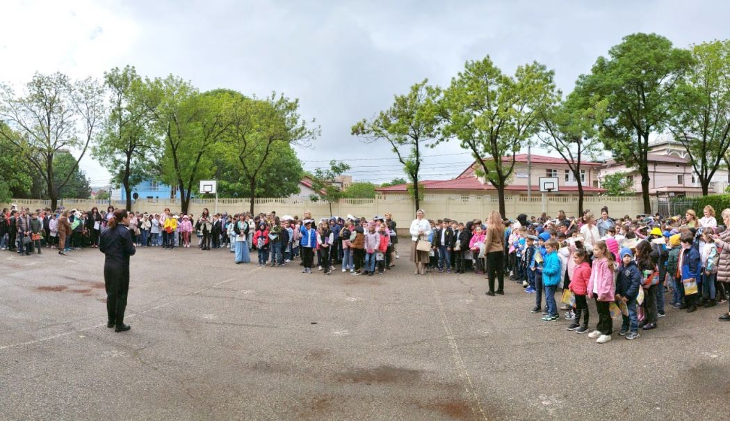 Instruiri pentru cutremur în școlile din Constanța - x-exercitii-cutremur-1713876238.jpeg