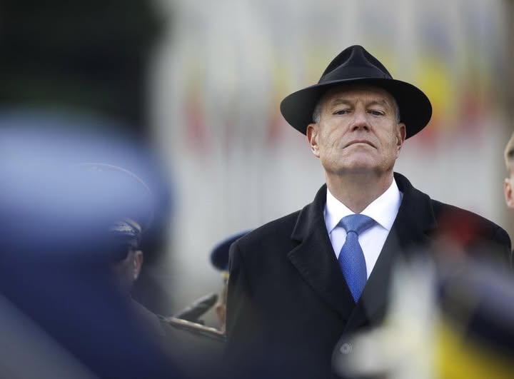 Senatorul Felix Stroe sugerează că ar fi mai bine ca Iohannis să demisioneze - x-felix-stroe-iohannis-1737024594.jpg