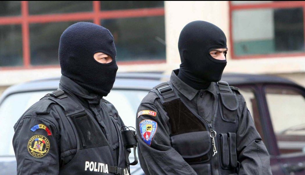 Liderul PSD Constanţa, Ion Dumitrache, transportat la DNA Bucureşti pentru audieri