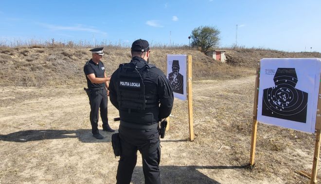 Cursuri de formare profesională pentru poliţiştii constănţeni - x-formare-1696336556.JPG