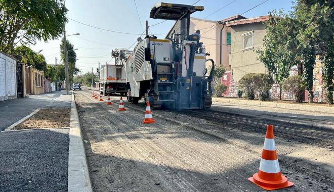 Au început lucrările de frezare a carosabilului pe strada Maramureș