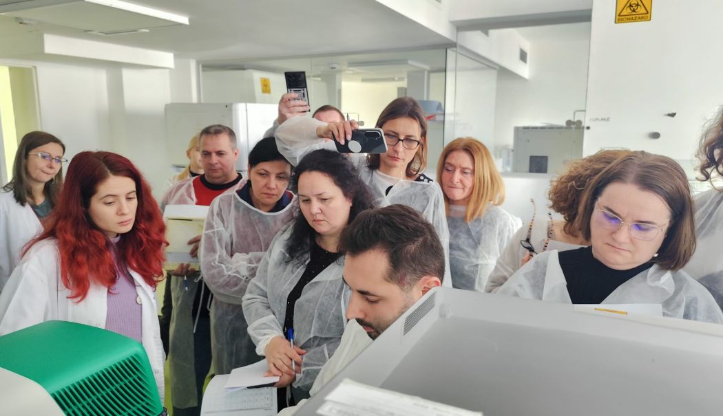 Medicii veterinari, pregătiți pentru noi standarde în biologia moleculară - x-instruire-1765469432.jpg